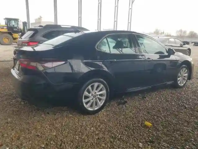 4T1C11AK1MU604084 2021 TOYOTA CAMRY-2