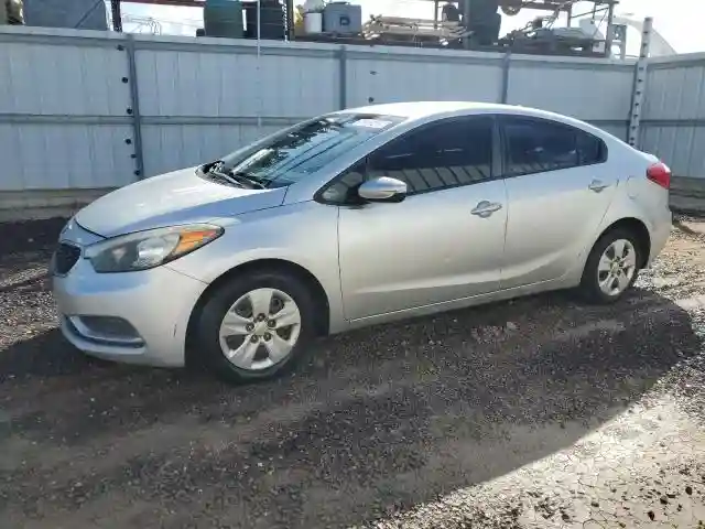 KNAFK4A65F5317375 2015 KIA FORTE-0