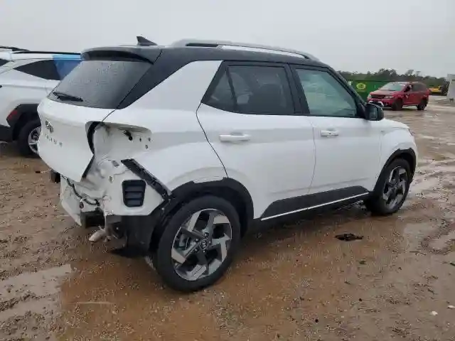 KMHRC8A38NU186520 2022 HYUNDAI VENUE-2