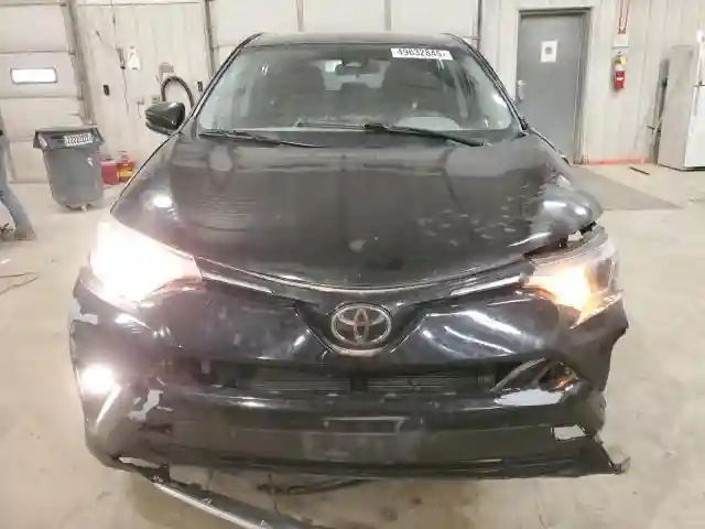 2T3RFREV7JW790330 2018 TOYOTA RAV4-4