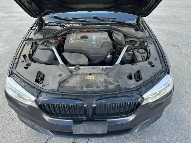 WBAJB1C57JB084929 2018 BMW 5 SERIES-4