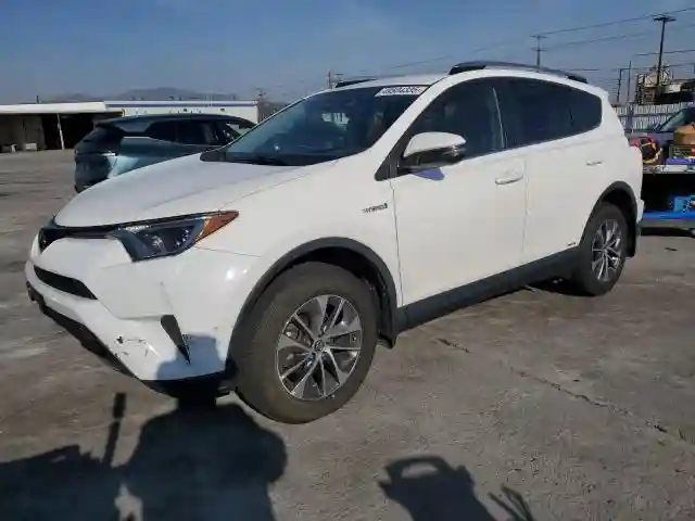 JTMRJREV8JD228187 2018 TOYOTA RAV4-0