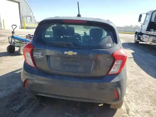 KL8CD6SA8JC458999 2018 CHEVROLET SPARK-5