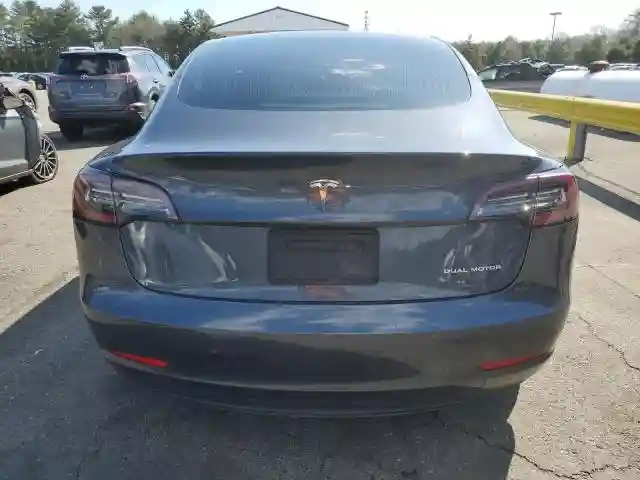 5YJ3E1EB5KF520780 2019 TESLA MODEL 3-5