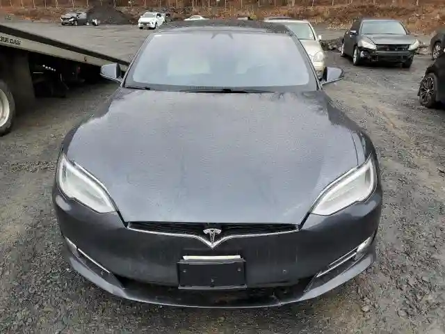 5YJSA1E25LF369772 2020 TESLA MODEL S-4
