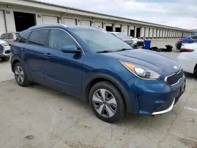 KNDCB3LC6J5151878 2018 KIA NIRO-3
