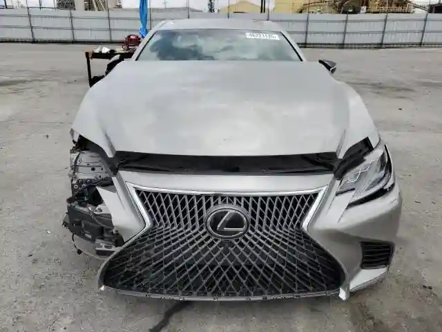 JTHB51FF0J5001437 2018 LEXUS LS500-4