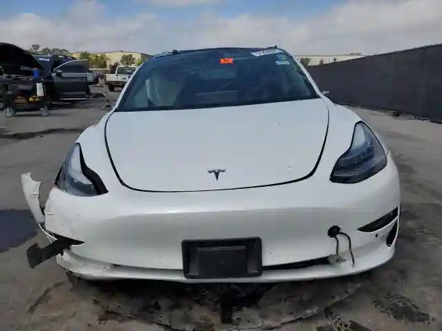 5YJ3E1EA3LF632180 2020 TESLA MODEL 3-4