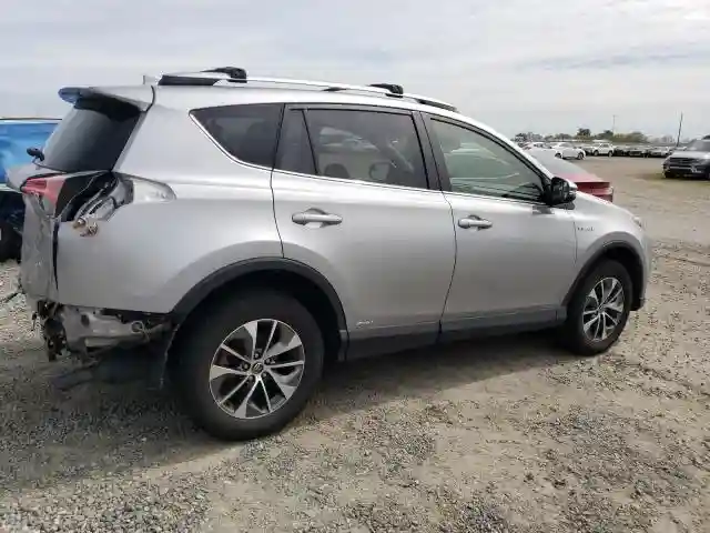 JTMRJREV2JD249228 2018 TOYOTA RAV4-2