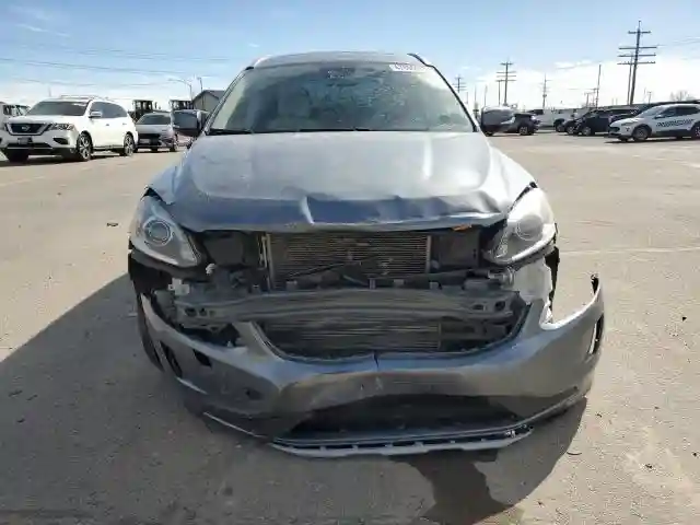 YV449MRU5H2061796 2017 VOLVO XC60-4