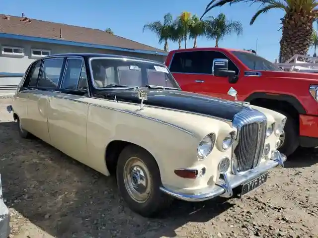 1M1311 1970 JAGUAR ALL OTHER-3