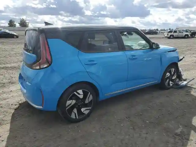KNDJ53AU7P7193094 2023 KIA SOUL-2