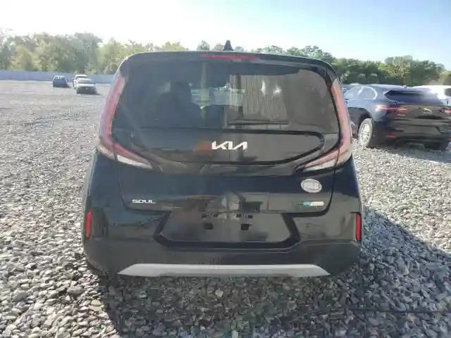 KNDJ33AU5P7838637 2023 KIA SOUL-5