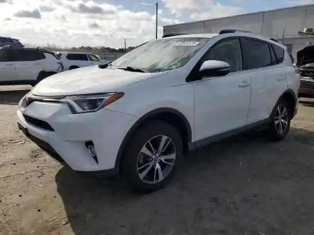 JTMRFREV6JD223796 2018 TOYOTA RAV4-0