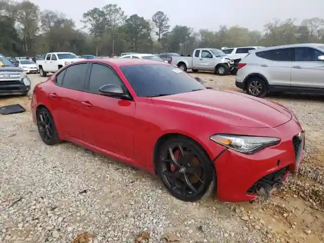 ZARFAMBN2K7622817 2019 ALFA ROMEO GIULIA-3