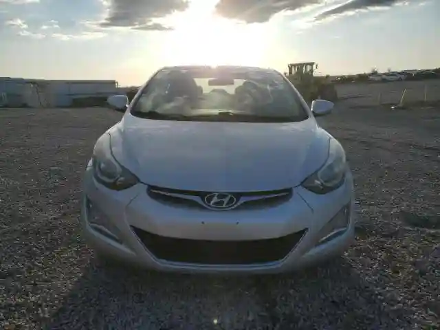 5NPDH4AE4GH722774 2016 HYUNDAI ELANTRA-4