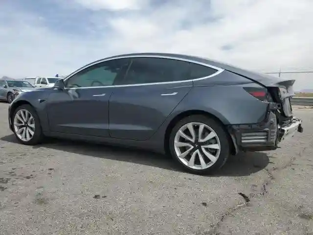 5YJ3E1EA2KF417212 2019 TESLA MODEL 3-1