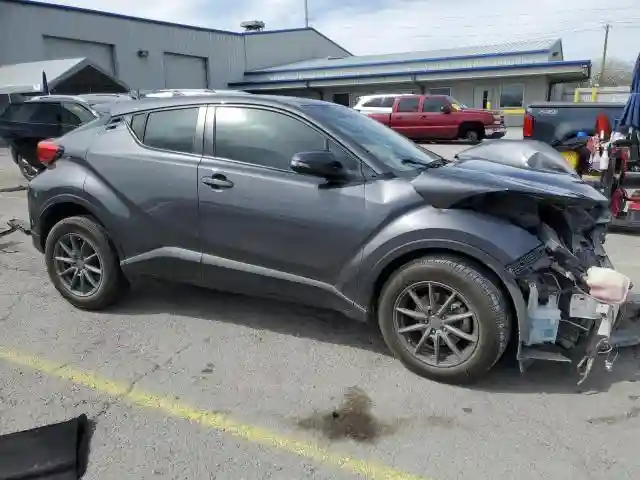 NMTKHMBX2KR096795 2019 TOYOTA C-HR-3