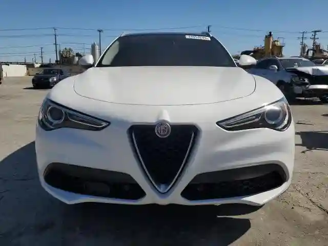 ZASFAKAN1J7B72213 2018 ALFA ROMEO STELVIO-4