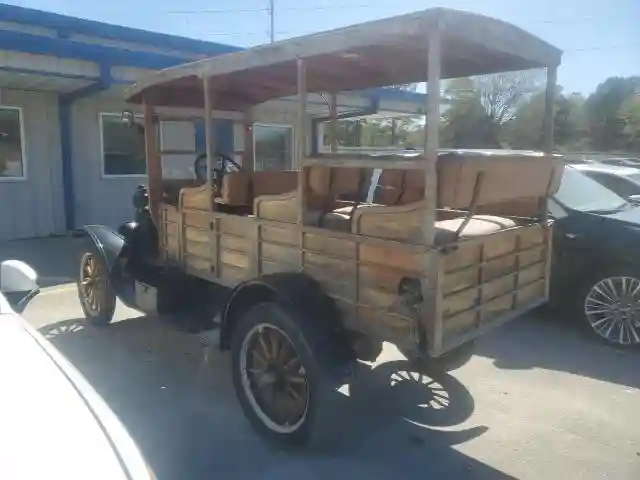 14231749 1926 FORD MODEL-T-1