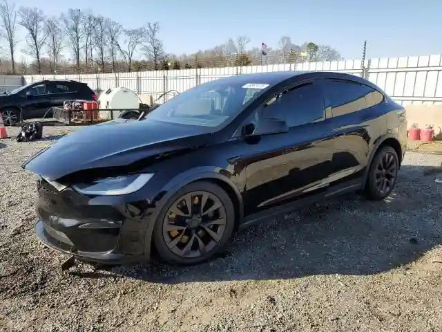 7SAXCBE54NF327096 2022 TESLA MODEL X-0
