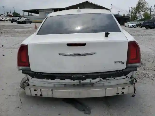 2C3CCABG3KH566175 2019 CHRYSLER 300-5