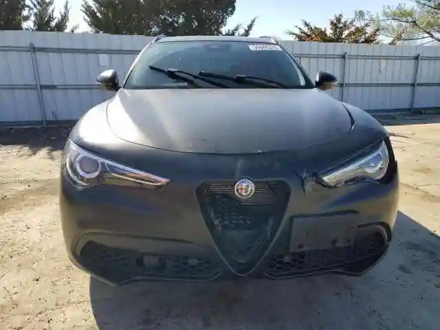 ZASPAKANXM7D09982 2021 ALFA ROMEO STELVIO-4