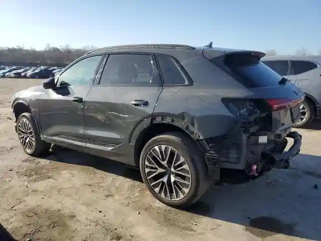 WA15AAGE1RB023051 2024 AUDI Q8 E-TRON-1