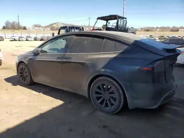 7SAXCDE55NF341925 2022 TESLA MODEL X-1