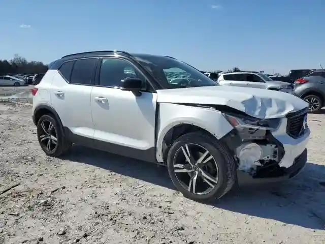 YV4162UM9K2079488 2019 VOLVO XC40-3