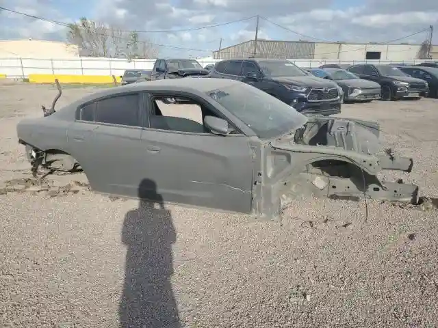 2C3CDXGJ8KH625760 2019 DODGE CHARGER-3