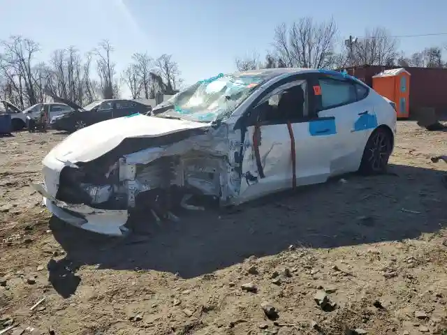 5YJ3E1EA4PF566177 2023 TESLA MODEL 3-0