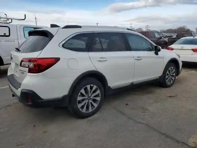 4S4BSETC8J3351014 2018 SUBARU OUTBACK-2