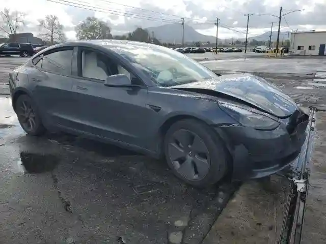 5YJ3E1EA4PF687162 2023 TESLA MODEL 3-3