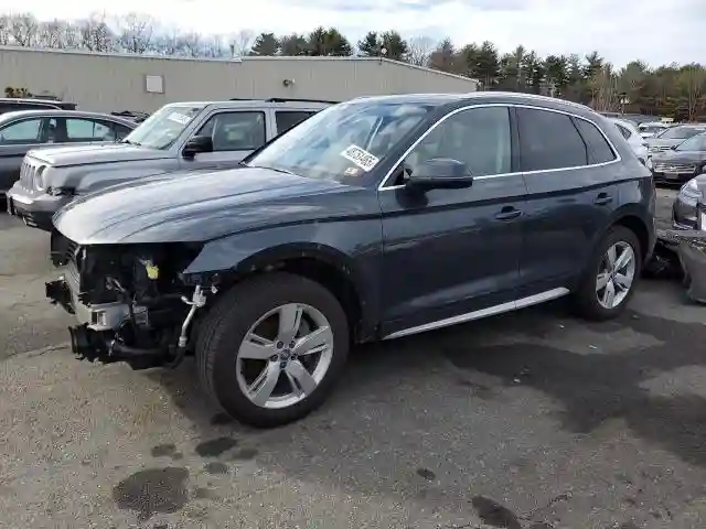 WA1BNAFY5K2139250 2019 AUDI Q5-0
