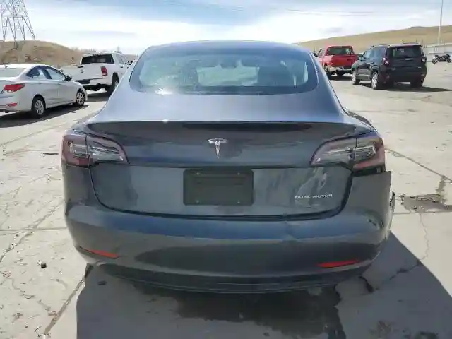 5YJ3E1EB1KF510361 2019 TESLA MODEL 3-5