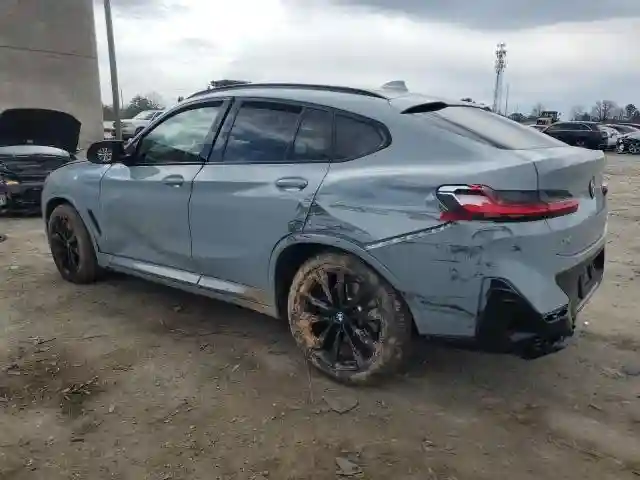 5UX43DT05R9U81172 2024 BMW X4-1