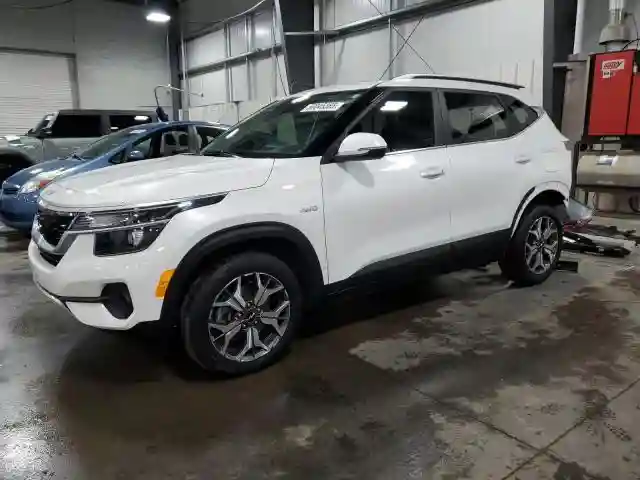 KNDERCAA2N7276621 2022 KIA SELTOS-0