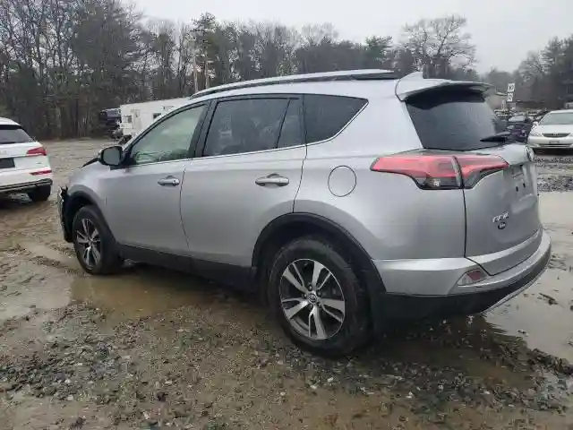 JTMRFREV2JJ221139 2018 TOYOTA RAV4-1
