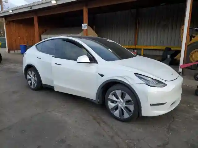 5YJYGDEE6MF187603 2021 TESLA MODEL Y-3
