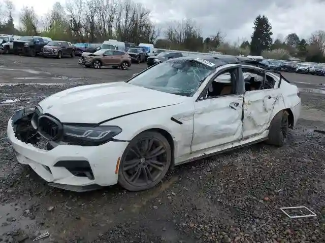 WBS83CH08NCK37012 2022 BMW M5-0