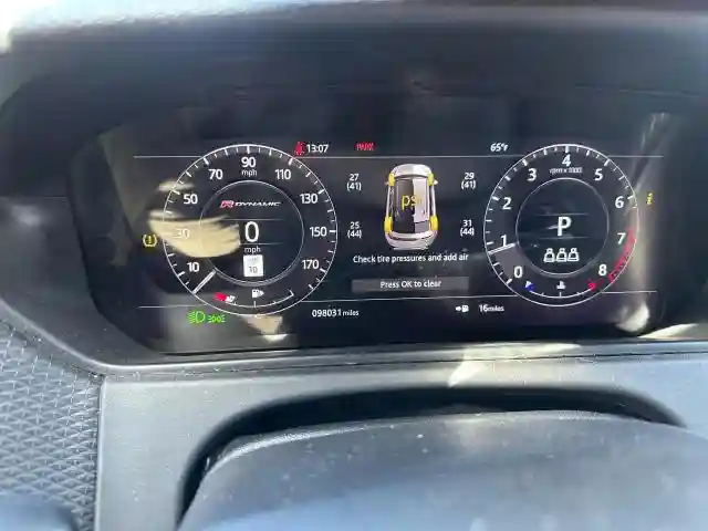 SALYL2EV8KA785867 2019 LAND ROVER RANGEROVER-4