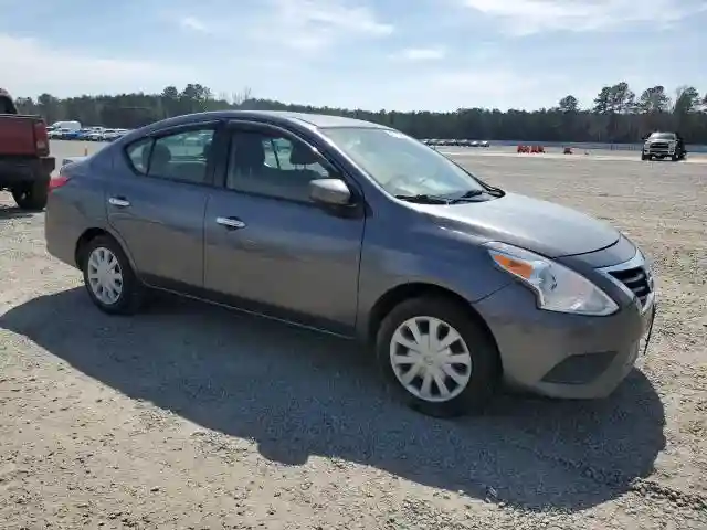 3N1CN7AP2KL800634 2019 NISSAN VERSA-3