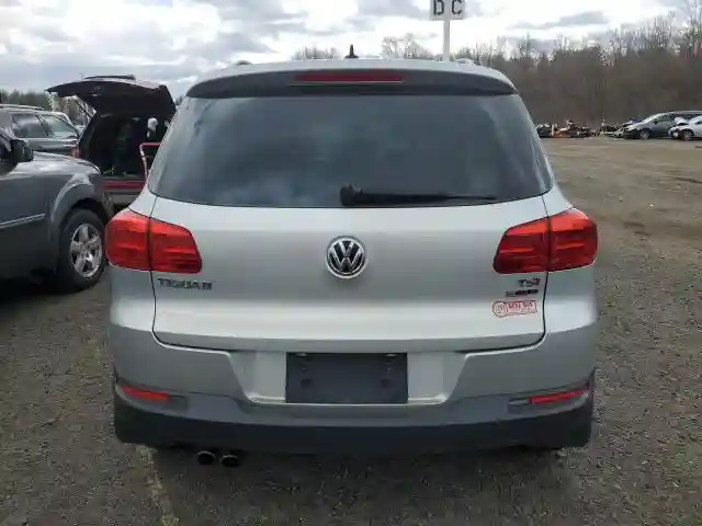 WVGBV7AXXHK000128 2017 VOLKSWAGEN TIGUAN-5