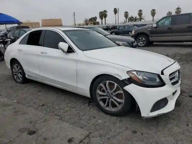 55SWF4JBXJU239797 2018 MERCEDES-BENZ C-CLASS-3