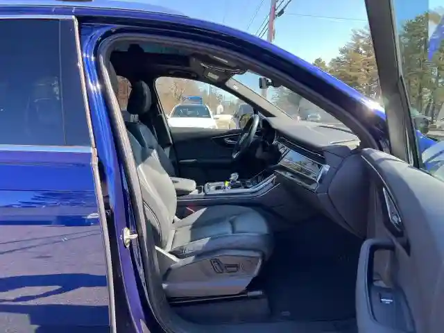 WA1AXAF70MD025287 2021 AUDI Q7-4