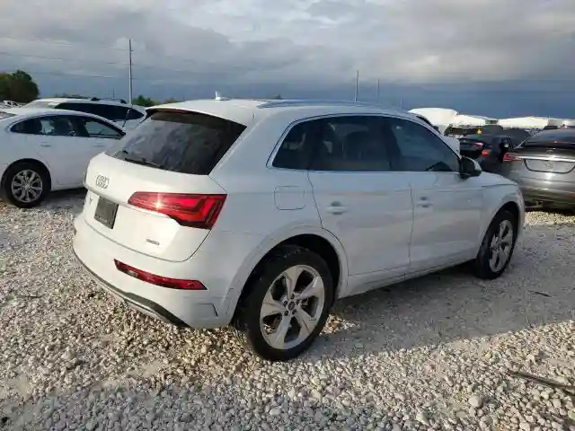 WA1CABFY6M2111594 2021 AUDI Q5-2