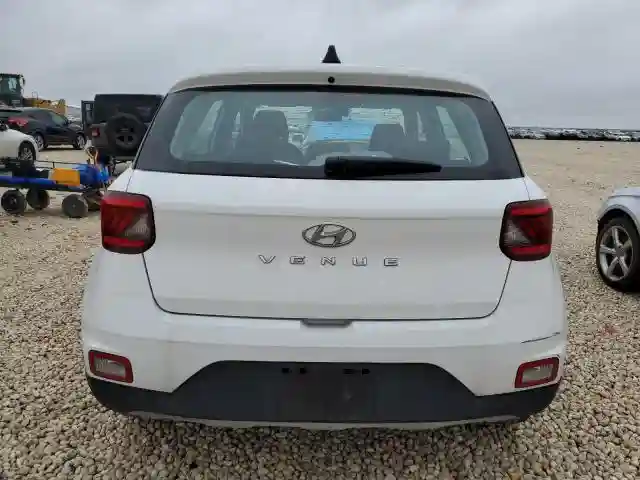 KMHRB8A36NU155544 2022 HYUNDAI VENUE-5