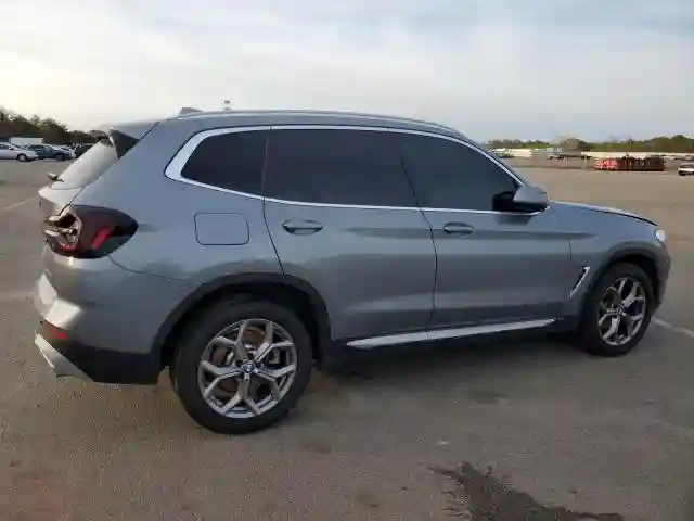 5UX53DP05R9U41219 2024 BMW X3-2