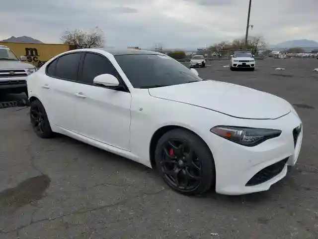 ZARFAMBN1N7663010 2022 ALFA ROMEO GIULIA SUP-3